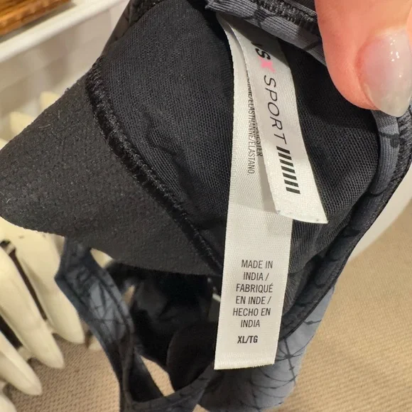 VSX Geometric Sports Bra - Picture 2 of 4